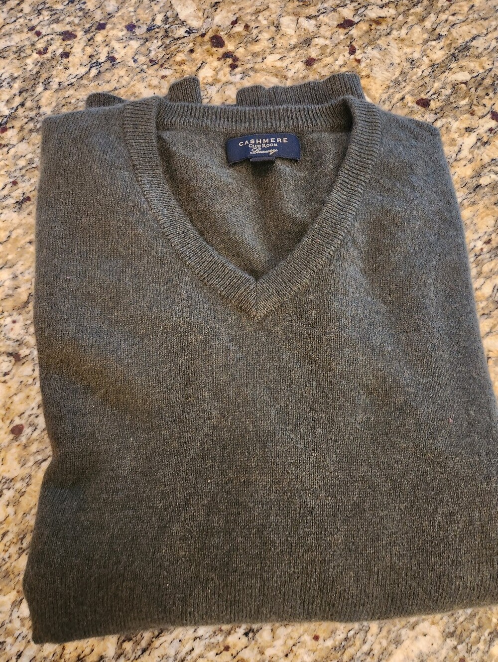 Club Room Cashmere V-Neck Sweater in Olive